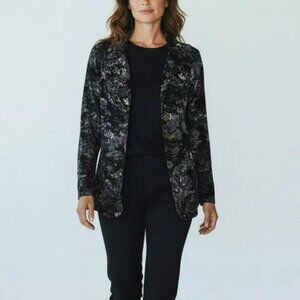 Chico's Travelers Button Front Shirt Shacket Size XL / 3 Black Abstract Stretch